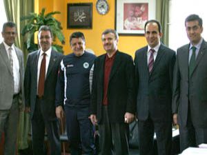 Başkanlardan Konyaspora ziyaret