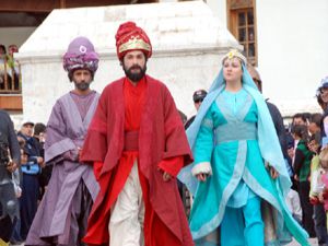 Mevlanaya coşkulu karşılama