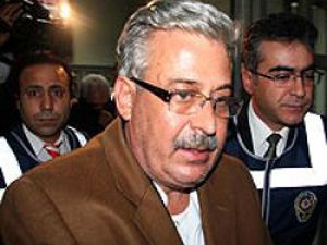 Rektör tahliye istiyor