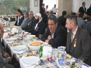 Bu vatan yeni nesillere emanet