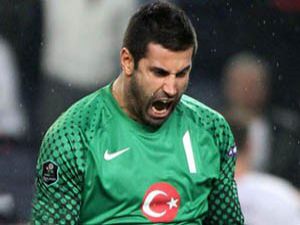 Milan resmen istedi!