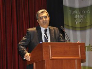 Anne sevgisi bir güne sığmaz