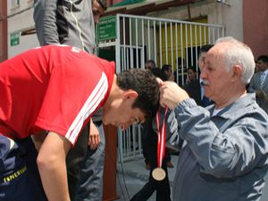 Konyada gençlik yürüyüşü