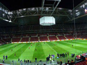 Galatasaraya seyircisiz oynama cezası