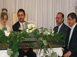 Davutoğlundan 3 çocuk tavsiyesi