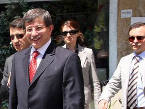 Bakan Davutoğlu Konyada önemli mesajlar verdi