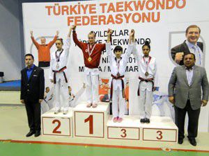 Konyalı 2 tekvandocu Milli Takıma seçildi