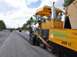 Kaşınhanı Mahallesinde yollar düzenleniyor