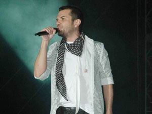 Konyada Kenan Doğulu rüzgarı