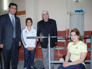 Engelli haltercilere sürpriz ziyaret