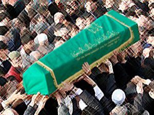 Deniz Baykalda cenazeye katıldı