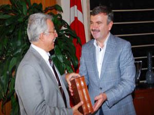 "Herşeyiyle örnek şehir Konya"