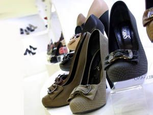 Ayakkabı fuarı açıldı