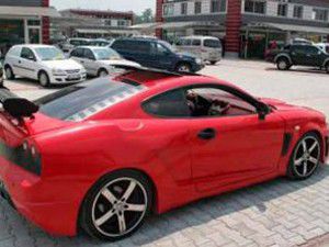 Ferrari alamadı, LPGlisini yaptı!