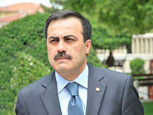 Öztürk kriz söylentilerini değerlendirdi