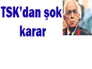 Komutanlar emekliliklerini istedi