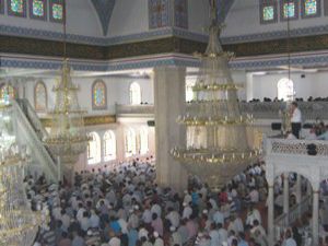 Ramazanın ilk Cuma namazı kılındı