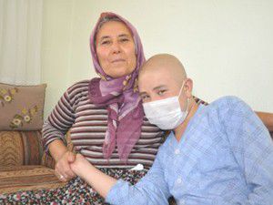 Annesinden alınan ilikle kanseri yendi