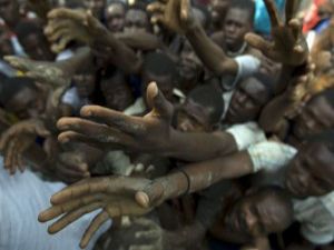 Akşehirden Afrikaya 155 bin lira