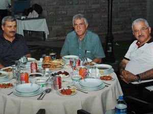 Senato üyeleri iftar yemeğinde buluştu