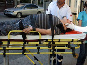 Otomobil uçuruma yuvarlandı: 2 yaralı