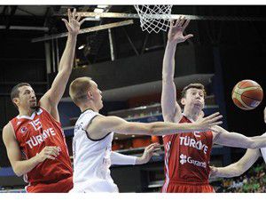 Başa sardık: 67-73