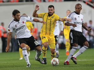 İsrail ekibini bozguna uğrattık!