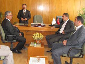 Ak Partiden okullara ziyaret