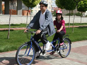 Selçuk engellilerin yanında