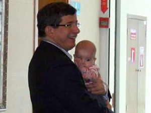 Davutoğlunu hiç böyle gördünüz mü?