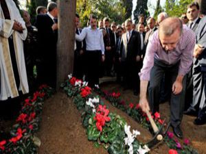 Erdoğan çiçekleri kendisi dikti