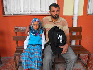 Başörtülü öğrencilerin çilesi bitmiyor