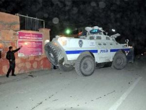 Van cezaevi depremden zarar gördü