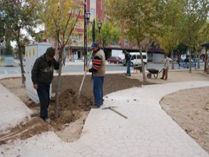 Karatayda parklar kışa hazırlanıyor