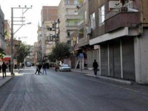 Diyarbakırda esnaf kepenk kapattı