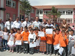 Öğrencilerin sevinçlerine ortak oldular