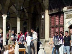 Mevlana Müzesi, ziyaretçi akınına uğradı