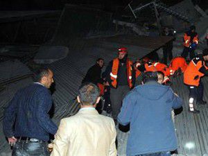 Vanda sarsıntılar durmuyor