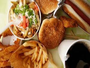 Fast food böbrek kanserine davetiye çıkarıyor