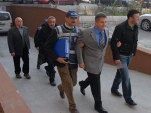 İzmirde adliyeye sevkedilen 19 kişi serbest