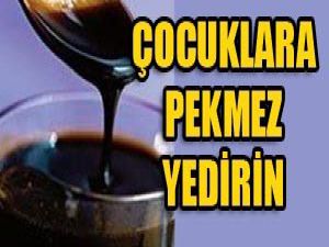 Küçük çocuklar pekmez yesin
