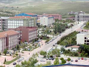 Üniversiteye otoban gibi çevre yolu