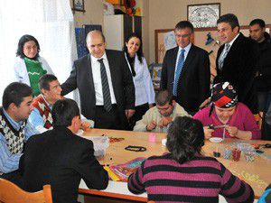 Baloğlu ve Oğul engellileri unutmadı