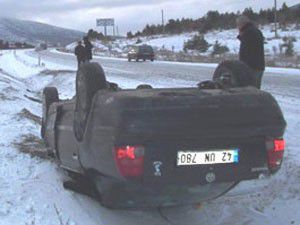 Aracıyla takla attı, burnu bile kanamadı