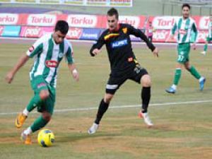 Konyaspor, Göztepeyi dize getirdi