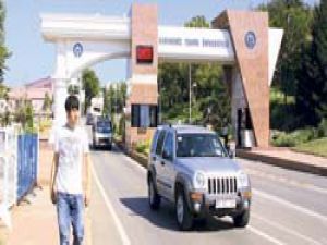 Öğrenciyi derse almayan hocaya ayrımcılık cezası