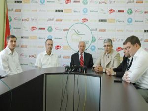 Vali Aydından gazetecilere veda