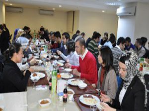 Başkan Kalaycıdan öğrencilere yemek