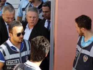 Aziz Yıldırım, Cübbeliden Hesap Sordu