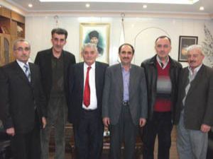 AK Parti İl Yönetiminden Karapınara ziyaret